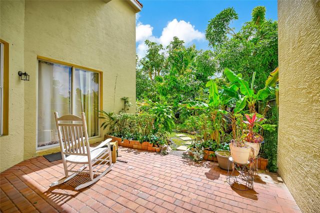 11729 Rock Lake Ter, Boynton Beach, FL 33473