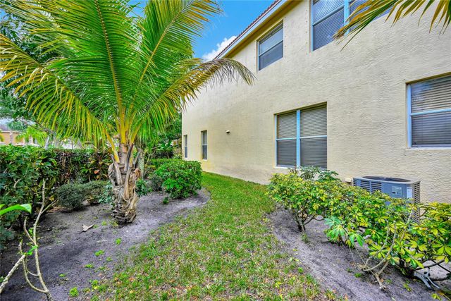11729 Rock Lake Ter, Boynton Beach, FL 33473