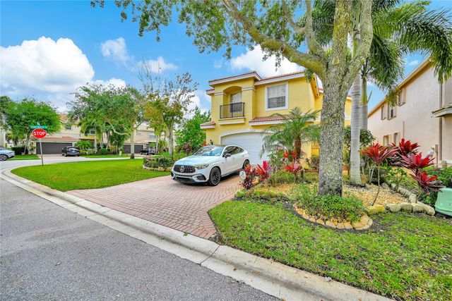 11729 Rock Lake Ter, Boynton Beach, FL 33473