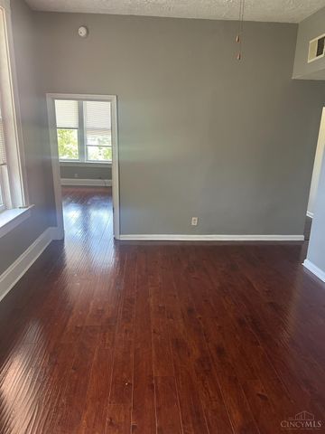 1916 Linn Street, Cincinnati, OH 45214