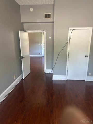 1916 Linn Street, Cincinnati, OH 45214