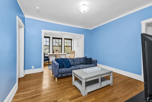 639 Garfield Street 3, Oak Park, IL 60304