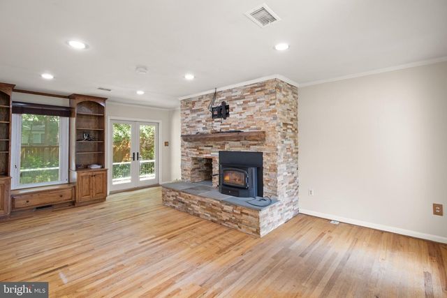 2207 WITTINGTON BLVD, Alexandria, VA 22308
