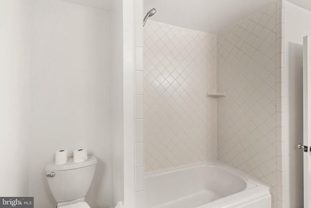 2207 WITTINGTON BLVD, Alexandria, VA 22308