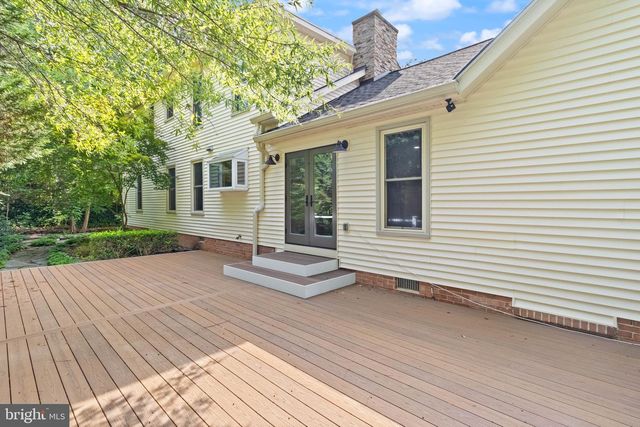 2207 WITTINGTON BLVD, Alexandria, VA 22308