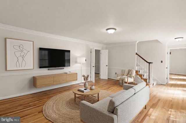 2207 WITTINGTON BLVD, Alexandria, VA 22308