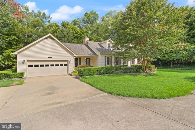 2207 WITTINGTON BLVD, Alexandria, VA 22308