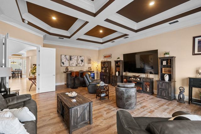 837 Bluffview Dr., Myrtle Beach, SC 29579