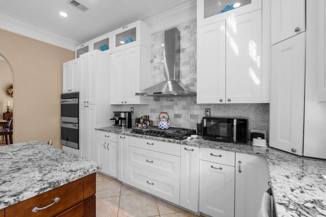 837 Bluffview Dr., Myrtle Beach, SC 29579