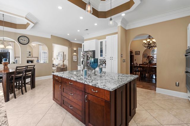 837 Bluffview Dr., Myrtle Beach, SC 29579