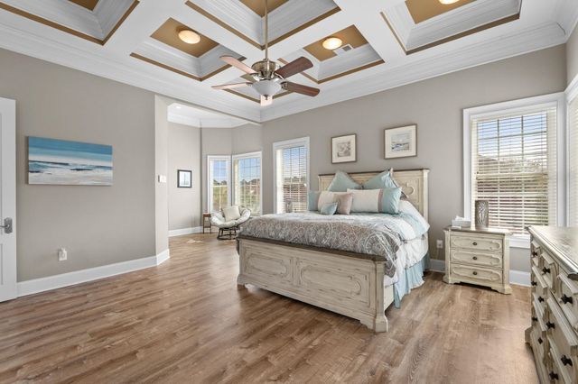 837 Bluffview Dr., Myrtle Beach, SC 29579