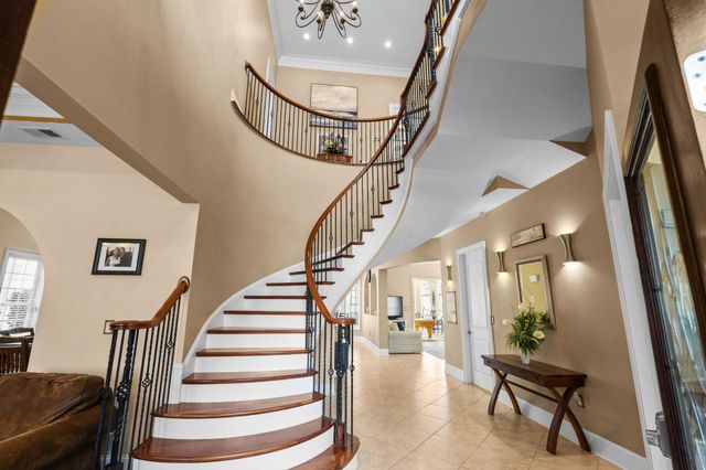 837 Bluffview Dr., Myrtle Beach, SC 29579