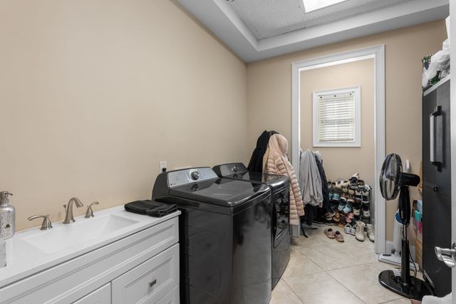 837 Bluffview Dr., Myrtle Beach, SC 29579