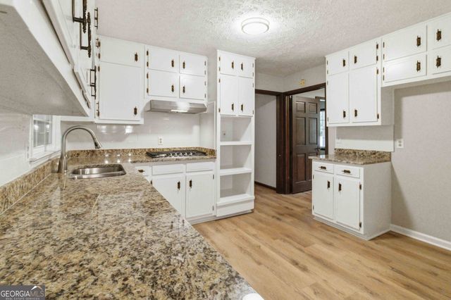 420 Creekview Court, Marietta, GA 30064