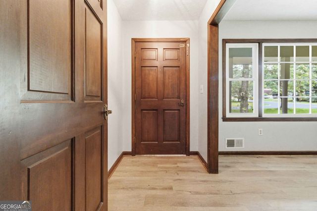 420 Creekview Court, Marietta, GA 30064