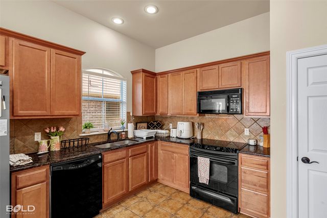 107 Riverbrooke Drive, Shreveport, LA 71115