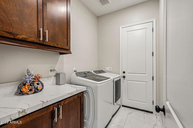 21035 W OCOTILLO Avenue, Buckeye, AZ 85326