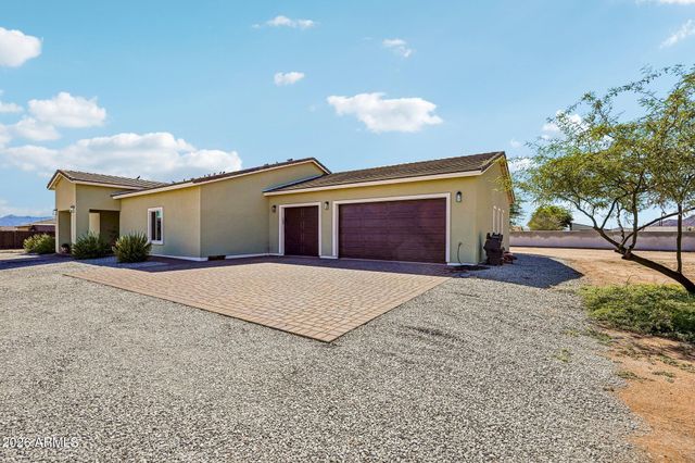 21035 W OCOTILLO Avenue, Buckeye, AZ 85326