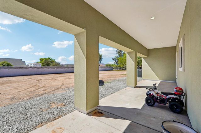 21035 W OCOTILLO Avenue, Buckeye, AZ 85326