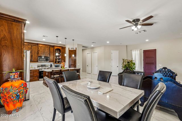 21035 W OCOTILLO Avenue, Buckeye, AZ 85326