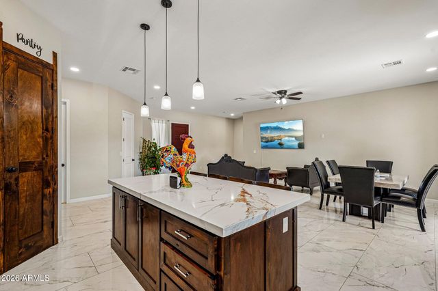 21035 W OCOTILLO Avenue, Buckeye, AZ 85326