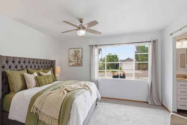 13011 Avenida Grande, San Diego, CA 92129