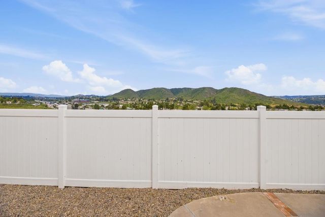 13011 Avenida Grande, San Diego, CA 92129