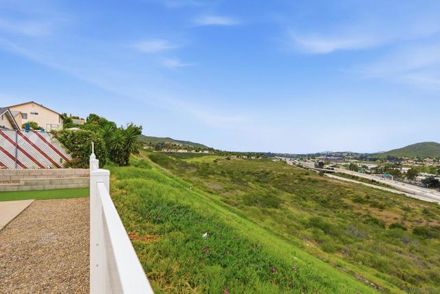 13011 Avenida Grande, San Diego, CA 92129