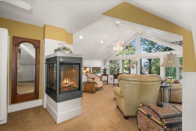 215 E 9th Ave, Spokane, WA 99202