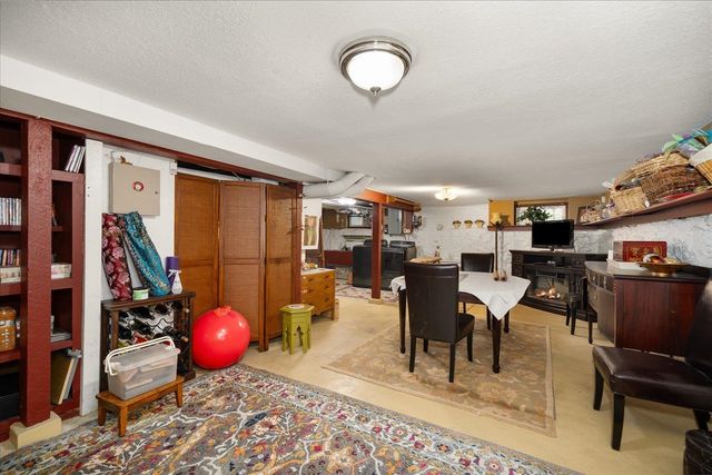 215 E 9th Ave, Spokane, WA 99202