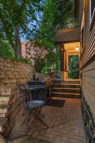 215 E 9th Ave, Spokane, WA 99202