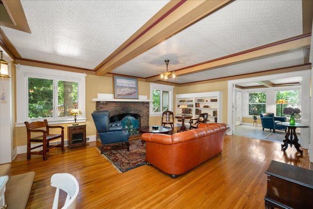 215 E 9th Ave, Spokane, WA 99202