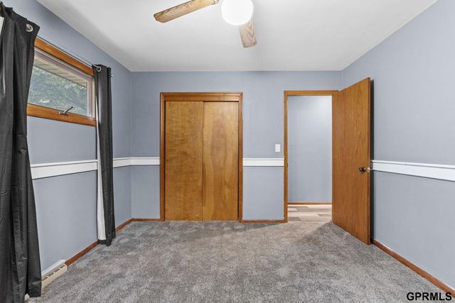 2006 Pleasantview Lane, Bellevue, NE 68005