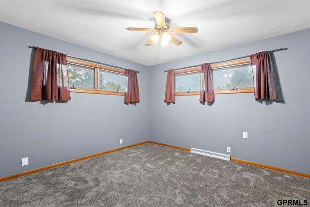 2006 Pleasantview Lane, Bellevue, NE 68005