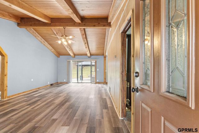 2006 Pleasantview Lane, Bellevue, NE 68005