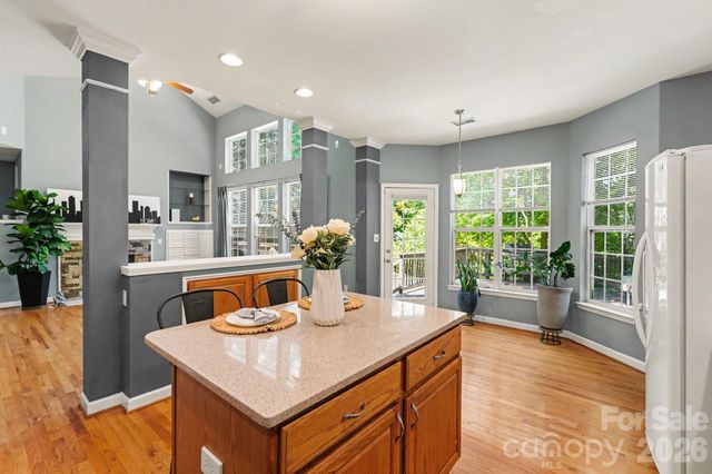 5604 Edgeweir Court, Charlotte, NC 28269