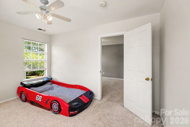 5604 Edgeweir Court, Charlotte, NC 28269