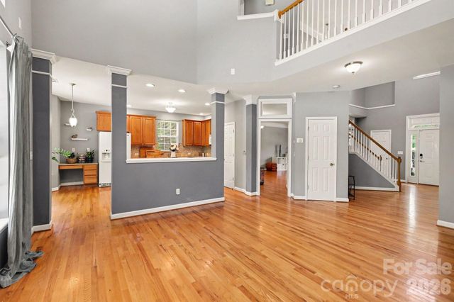 5604 Edgeweir Court, Charlotte, NC 28269