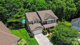5604 Edgeweir Court, Charlotte, NC 28269