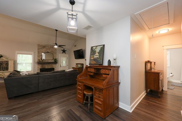 2033 Lakeview Parkway, Villa Rica, GA 30180