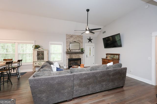 2033 Lakeview Parkway, Villa Rica, GA 30180