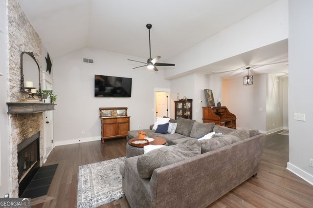 2033 Lakeview Parkway, Villa Rica, GA 30180