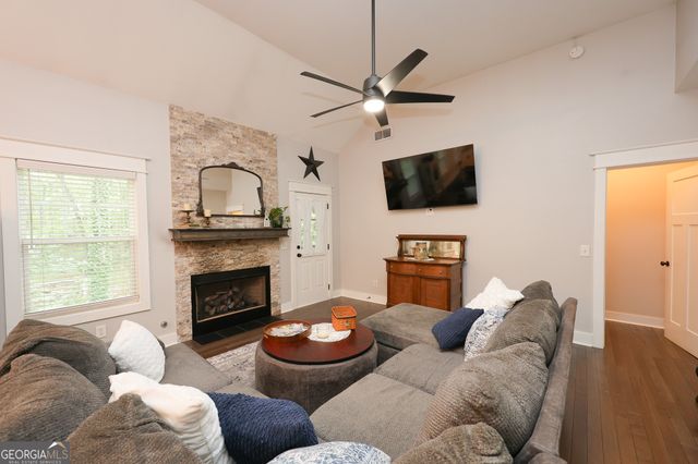 2033 Lakeview Parkway, Villa Rica, GA 30180