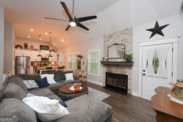 2033 Lakeview Parkway, Villa Rica, GA 30180