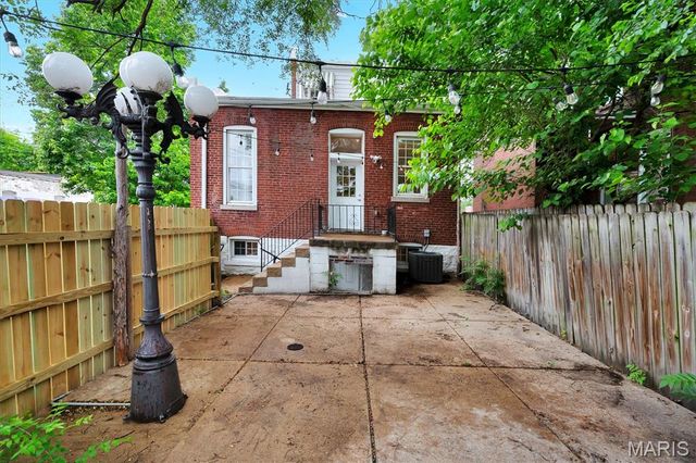 2617 Arsenal Street, St Louis, MO 63118