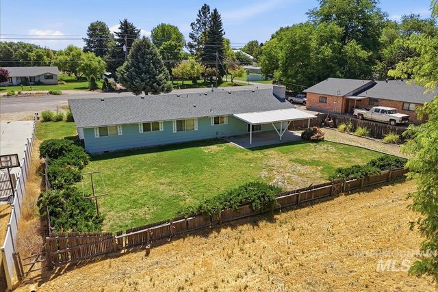 1311 N Middleton Rd, Nampa, ID 83651