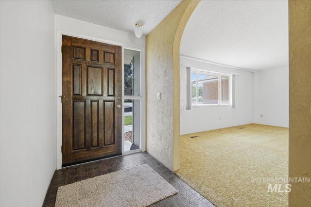 1311 N Middleton Rd, Nampa, ID 83651