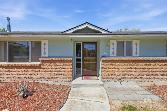1311 N Middleton Rd, Nampa, ID 83651