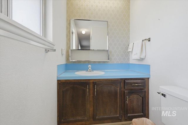 1311 N Middleton Rd, Nampa, ID 83651