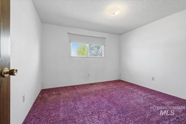 1311 N Middleton Rd, Nampa, ID 83651
